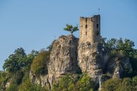 Blick auf die Burgruine Neideck in der Fränkischen Schweiz