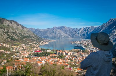 Blick vom Berg Lovcen auf die Kotor Bucht Blick auf die Kotor-Bucht in Montenegro